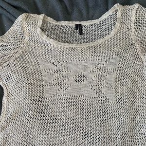 Lightweight sweater